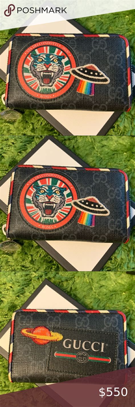gucci night courrier gg supreme wallet